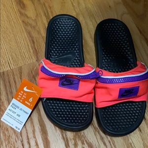 Nike fanny pack slides